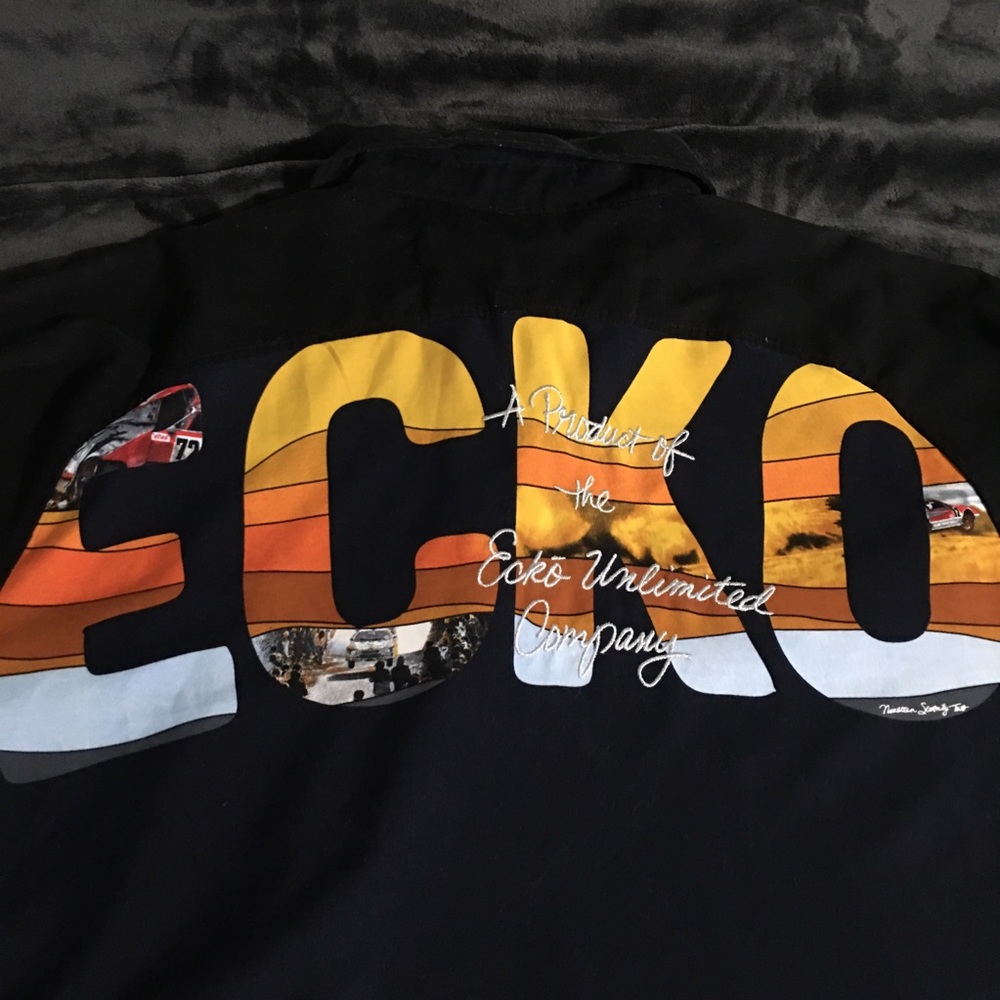 Ecko Unlimited Button-Down Top size XL